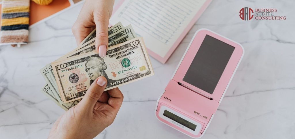 Ministro de Finanzas: En 2024 se tomaron medidas duras para sostener la economía y la dolarización 19 Ministro de Finanzas En 2024 se tomaron medidas duras para sostener la economia y la dolarizacion
