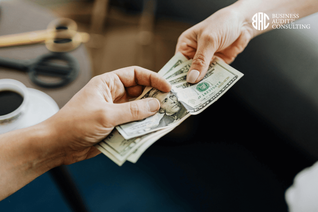 Nuevo salario básico de $482 eleva aporte al IESS en 2026